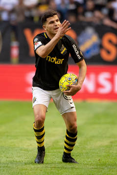 s Tarik Elyounoussi