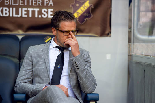 s tränare Rikard Norling deppar