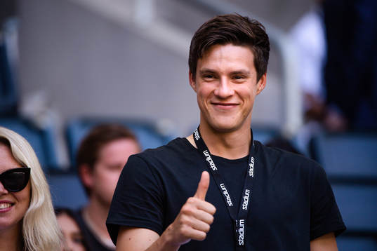 Sauli Väisänen på läktaren