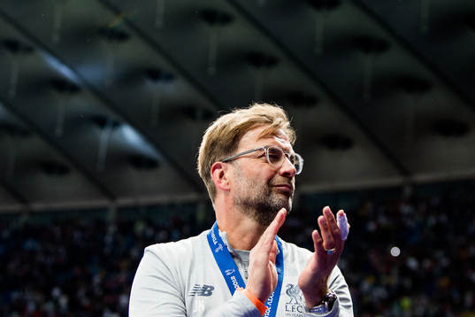 Jürgen Klopp, head coach of Liverpool, looks dejected