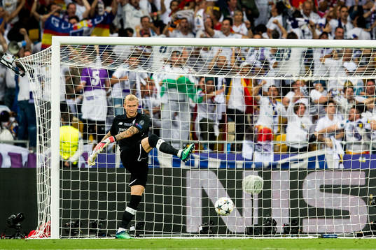 Goalkeeper Loris Karius of Liverpool reacts