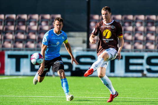 Niels Vorthoren of Sandnes Ulf and Christian Andreas