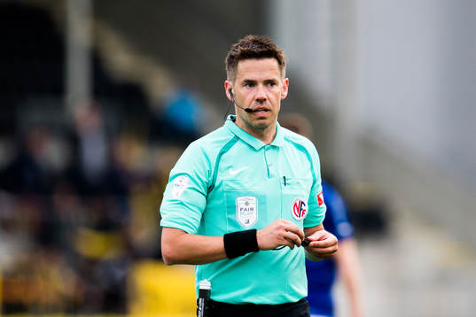 Tom Harald Hagen, referee