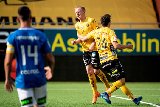 Elfsborgs Simon Lundevall jublar