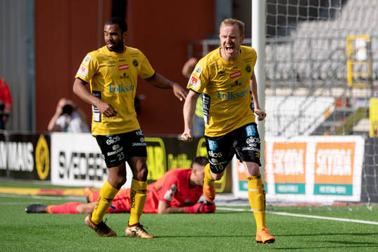 Elfsborgs Simon Lundevall jublar