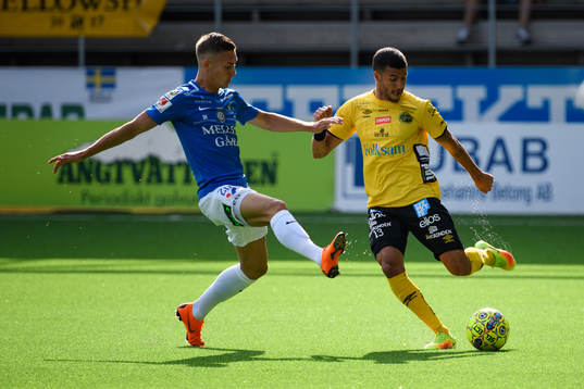 Elfsborgs Rami Kaib och Trelleborgs Felix Hörberg