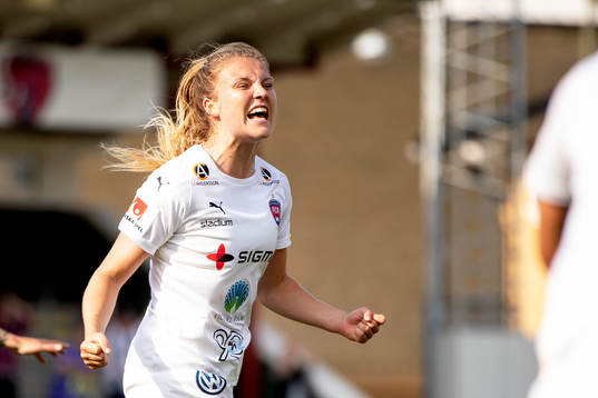 Rosengårds Fiona Brown jublar