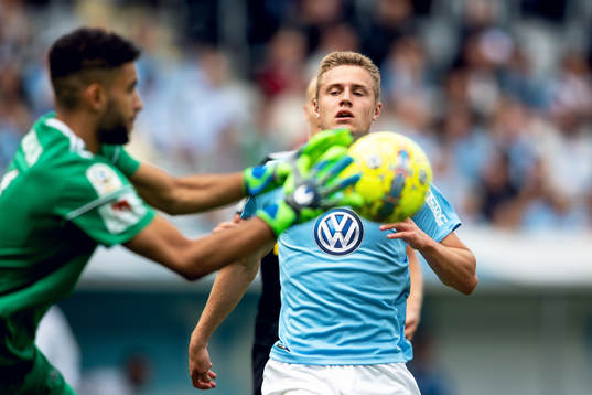 Dalkurds målvakt Sixten Mohlin och Malmö FFs Mattias