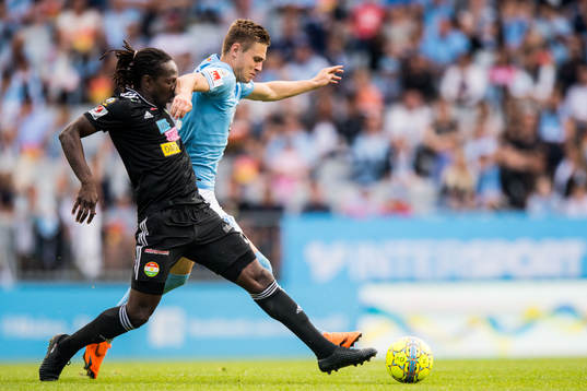 Malmö FFs Mattias Svanberg och Dalkurds Kebba Ceesay