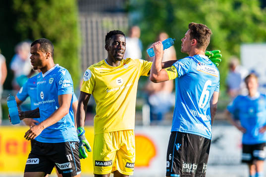 Arnold Otieno Origi and Niels Vorthoren of Sandnes Ulf