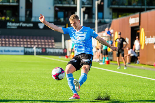 Ari Mohr Jonsson of Sandnes Ulf