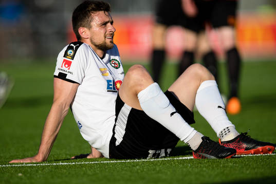 Örebros Filip Rogic deppar