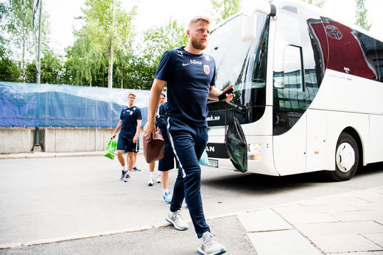 Fredrik Midtsjø of Norway arrives