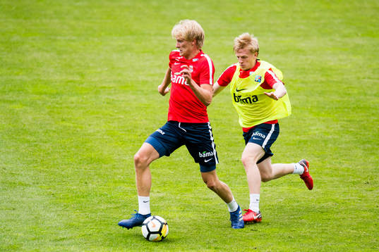 Morten Thorsby and Mats Møller Dæhli of Norway