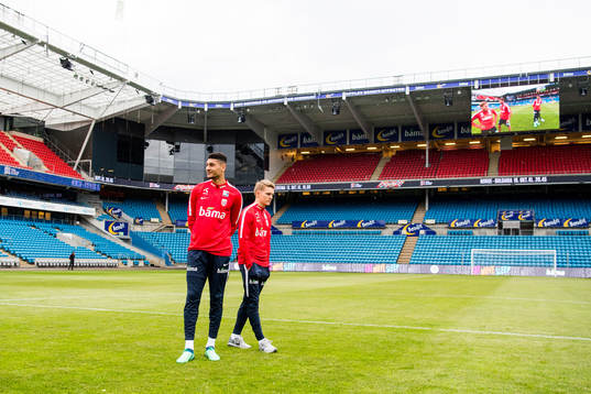 Bjørn Maars Johnsen and Martin Ødegaard of Norway