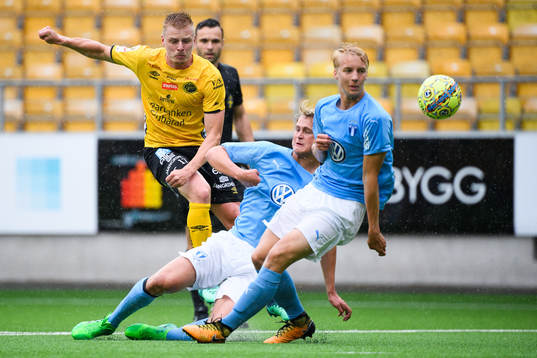 Elfsborgs Per Frick och Malmö FF´s Noel Hansson och