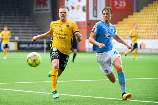 Elfsborgs Per Frick och Malmö FF´s Hugo Andersson