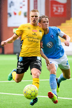 Elfsborgs Per Frick och Malmö FF´s Hugo Andersson