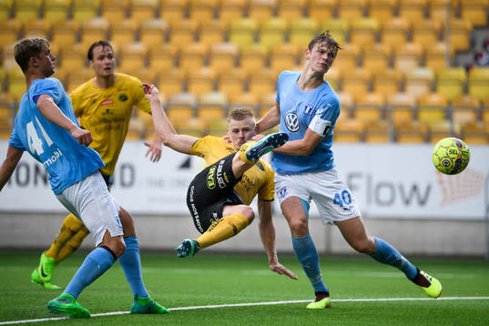 Elfsborgs Per Frick gör 2-1