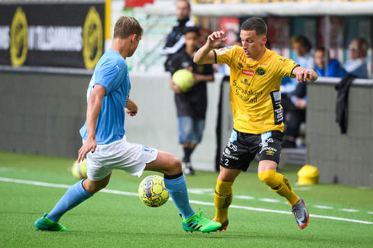 Elfsborgs Arian Kabashi och Malmö FF´s Noel Hansson