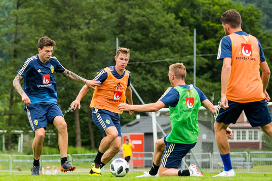 Victor Nilsson Lindelöf och Emil Krafth