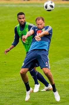 Isaac Kiese Thelin och Andreas Granqvist