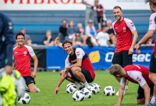 Bläddra bland fler bilder av Fotboll, Inför VM 2018, Danmark, Träning