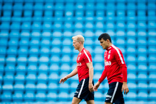 Andreas Hanche-Olsen and Mohamed Elyounoussi of Norway