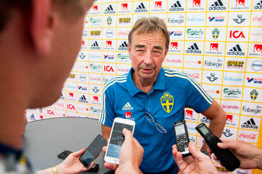Bevakare Tom Prahl i mixed zone