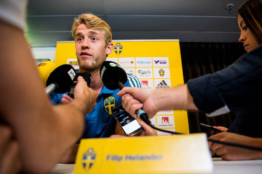 Filip Helander i mixed zone