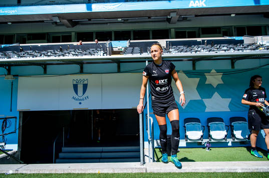 Sanne Troelsgaard Nielsen innan FC Rosengårds träning på