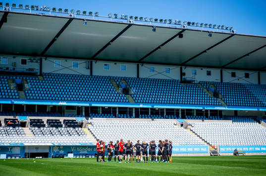 Samling på planen