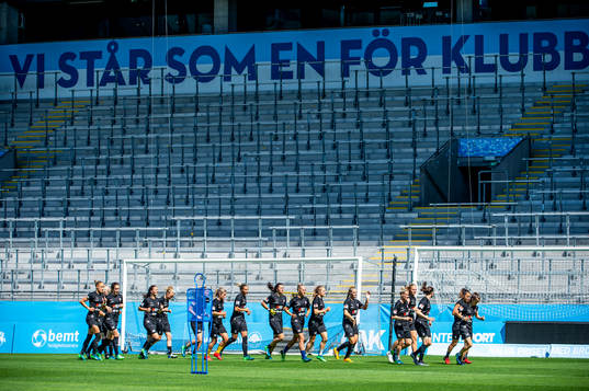 Spelarna värmer upp