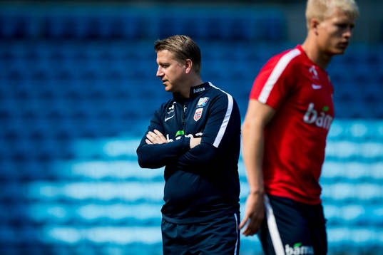 Leif Gunnar Smerud, U21 coach of Norway, and Andreas