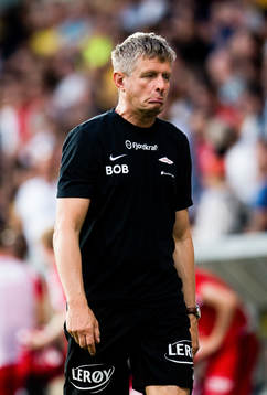 Lars Arne Nilsen, head coach of Brann, looks dejected
