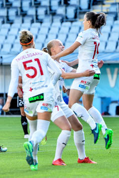 Rosengårds Iva Landeka jublar med lagkamrater
