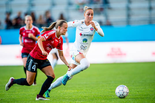 Limhamn Bunkeflos Elin Björklund mot Rosengårds Sanne