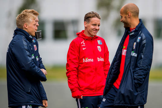 Stefan Johansen and Tore Reginiussen of Norway