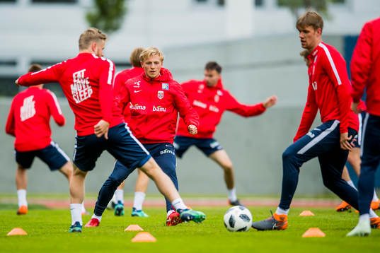 Mats Møller Dæhli and Kristoffer Ajer of Norway
