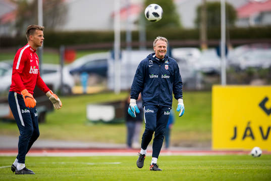 Goalkeeper Ørjan Nyland of Norway and Frode Grodås,