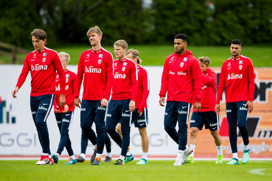 Sander Berge, Kristoffer Ajer and Joshua King of Norway