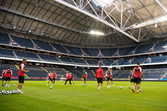 Danmarks fotbollslandslag tränar på Friends Arena