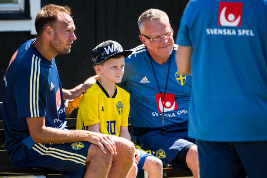 Andreas Granqvist och förbundskapten Janne Andersson med