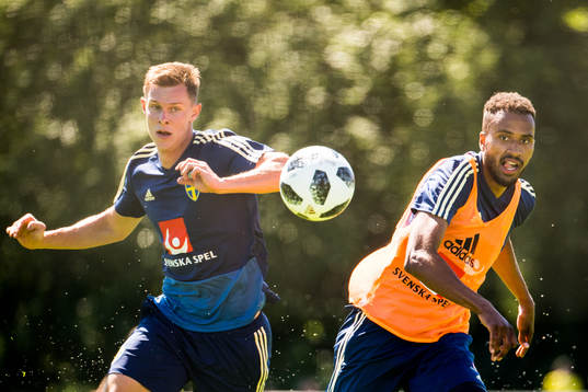 Emil Krafth och Isaac Kiese Thelin