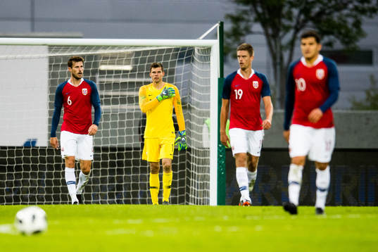 Håvard Nordtveit, goalkeeper Rune Almenning Jarstein and