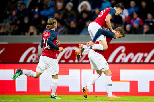 Alexander Sørloth of Norway celebrates the 2-3 goal with