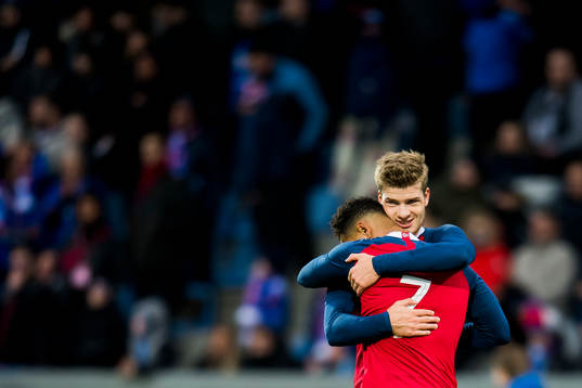 Alexander Sørloth and Joshua King of Norway celebrates