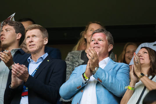 e vice ordförande Svenska Fotbollförbundet, och Lennart