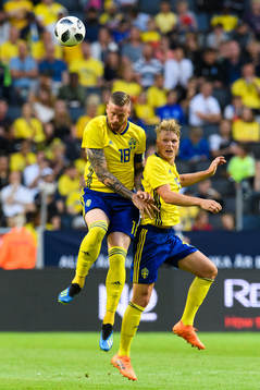 Sveriges Pontus Jansson och Oscar Hiljemark