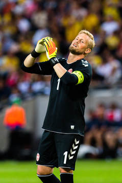 Danmarks målvakt Kasper Schmeichel deppar